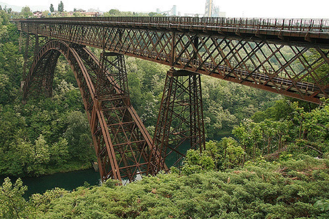 attraversamento stradale ferroviario adda