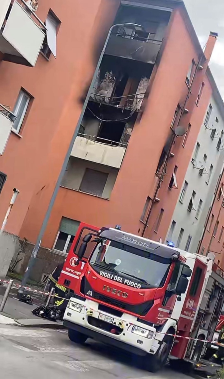 Vigili del Fuoco in viale Aretusa