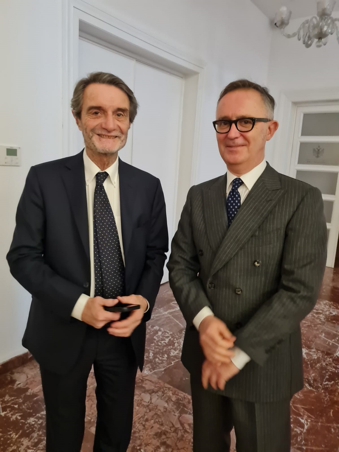 Fontana e ambasciatore